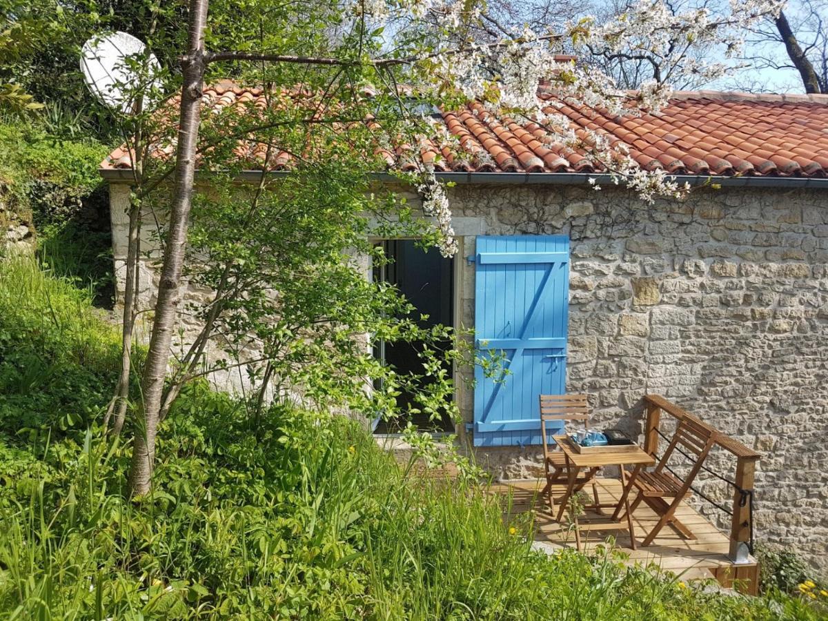 Semi Troglodyte En Foret Massage Et Diner Romantique *