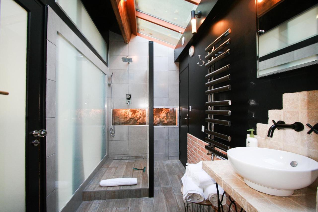 Semi Troglodyte En Foret Massage Et Diner Romantique Habitación en casa particular *