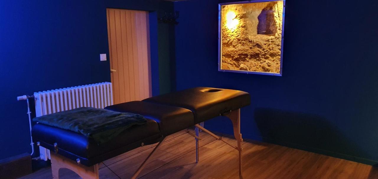 Semi Troglodyte En Foret Massage Et Diner Romantique *